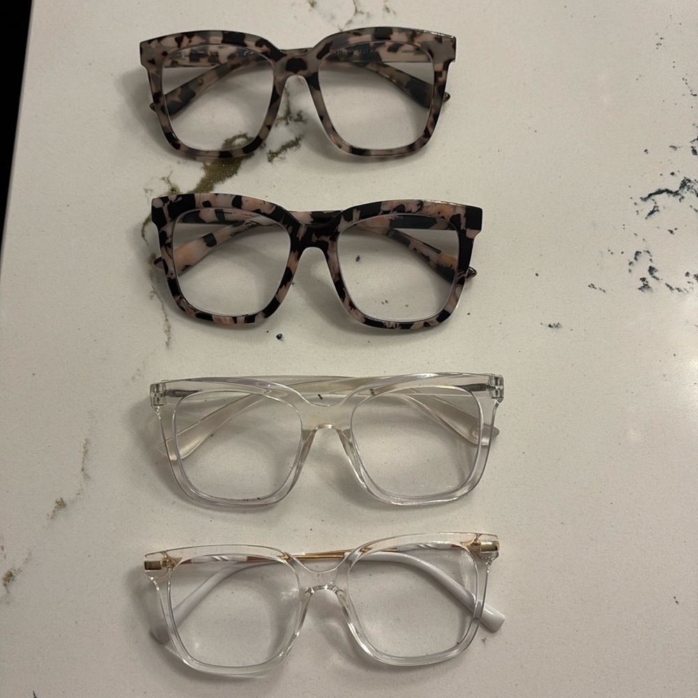 Peepers Reading Glasses +1.50